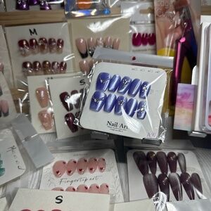 Handmade Press On Nails